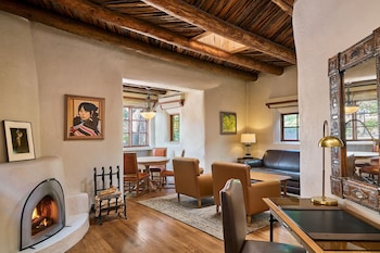 37-inch LCD TV with premium channels, TV at La Posada de Santa Fe, A Tribute Portfolio Resort & Spa