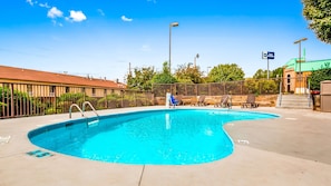 Seasonal outdoor pool, sun loungers