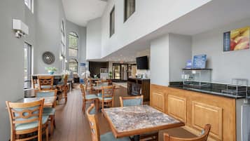 Dagelijks continentaal ontbijt inbegrepen