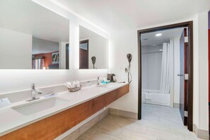 Suite, 1 King Bed, Non Smoking, Refrigerator & Microwave (with Single Sofabed) | Bathroom | Combined shower/bathtub, free toiletries, hair dryer, towels - Best Western Statesville Inn (Statesville)