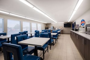 包含每日自助早餐