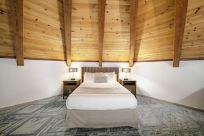 Signature Loft, 1 Bedroom, Balcony, Golf View | Premium bedding, desk, blackout drapes, free WiFi