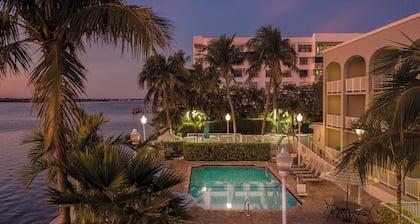 Fairfield Inn And Suites By Marriott Palm Beach