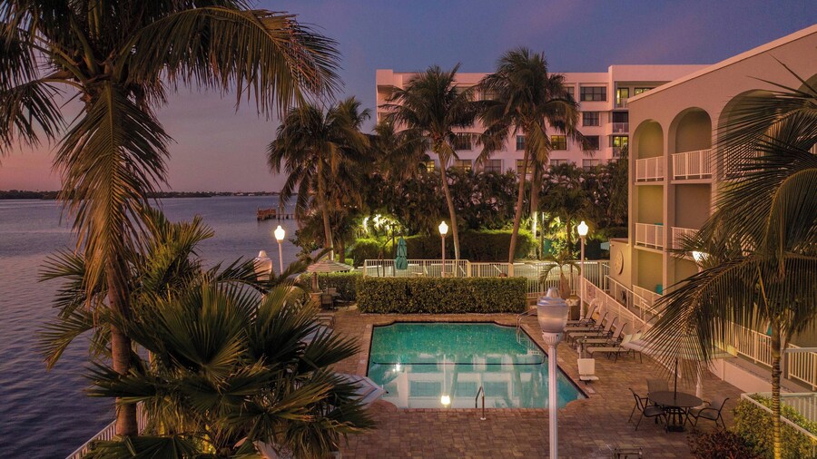 Fairfield Inn And Suites By Marriott Palm Beach