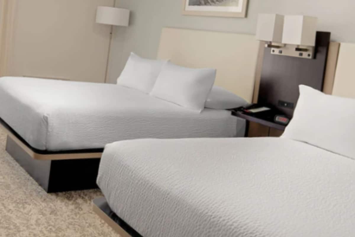 premium bedding, in-room safe, desk, blackout curtains