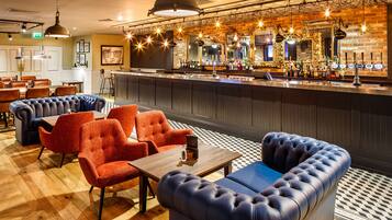 2 bars/lounges, sports bar