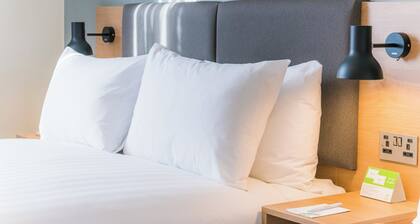 Holiday Inn London - Heathrow M4,jct.4 by IHG