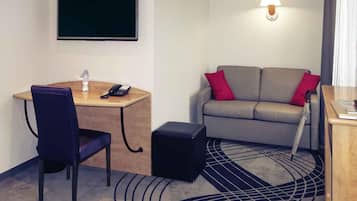 Premium bedding, pillow-top beds, in-room safe, desk