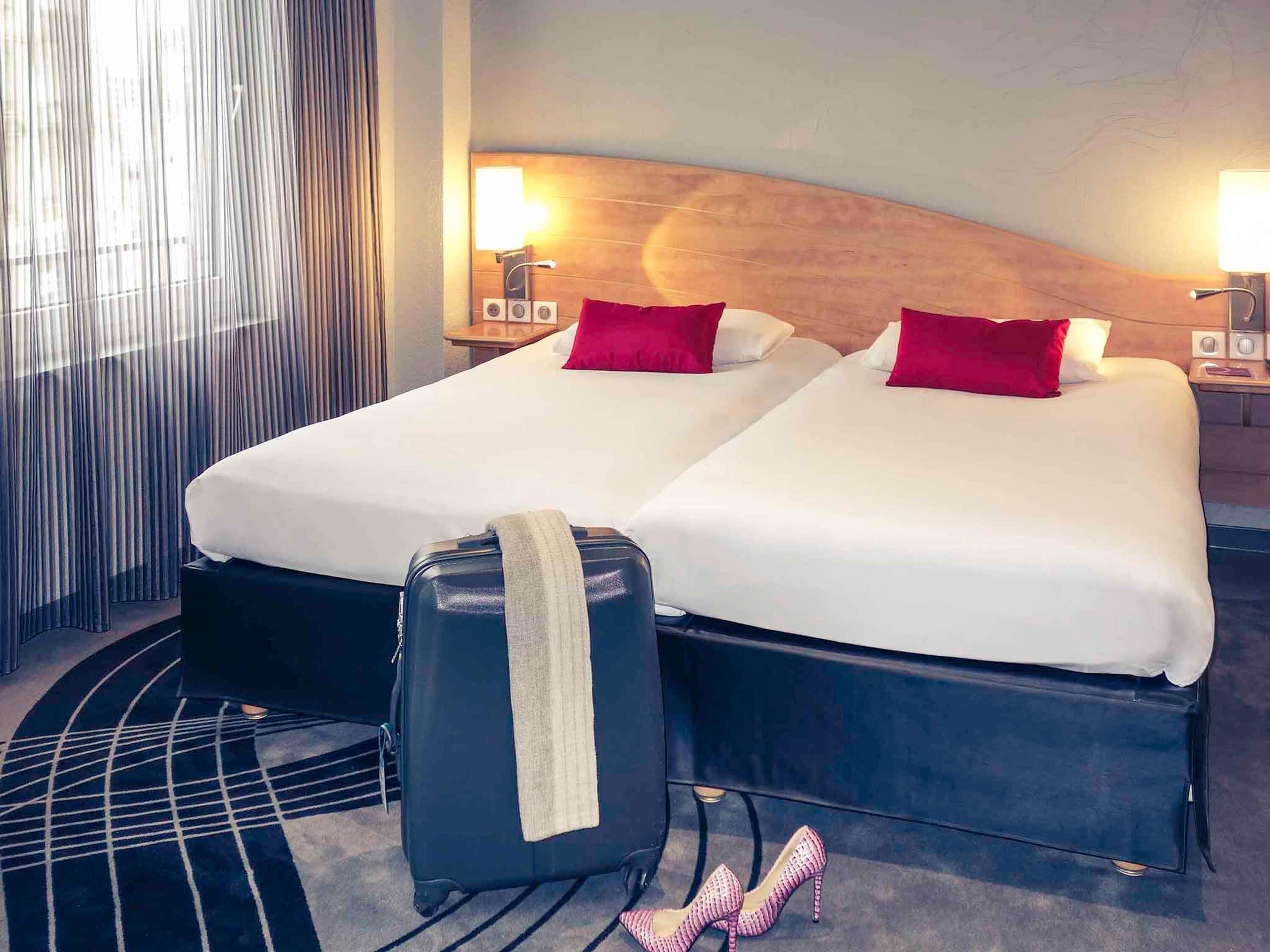 Premium bedding, pillowtop beds, in-room safe, desk