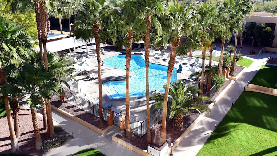 DoubleTree by Hilton Tucson - Reid Park
