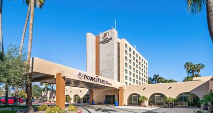 DoubleTree by Hilton Tucson - Reid Park
