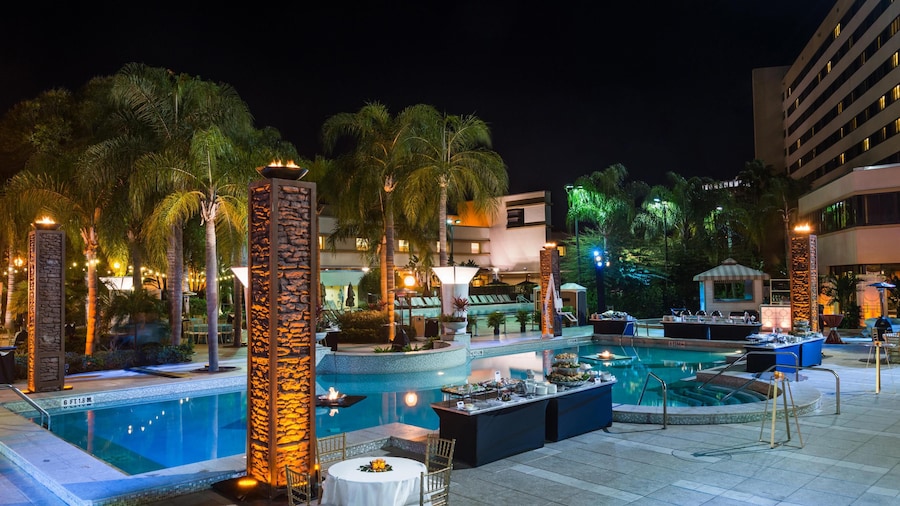 Hilton Orlando Lake Buena Vista - Disney Springs® Area