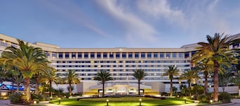 Hilton Orlando Lake Buena Vista - Disney Springs® Area