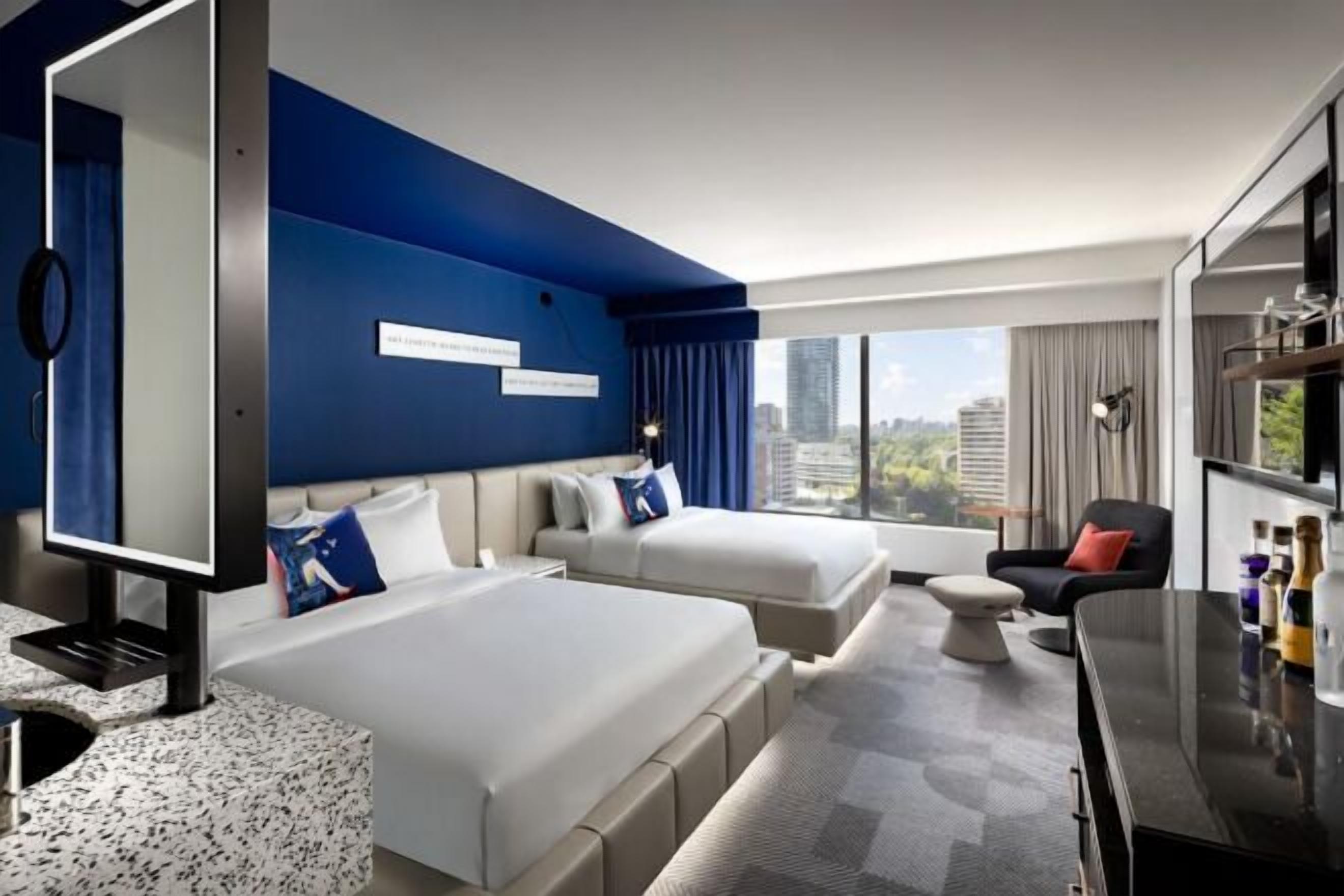 Hypo-allergenic bedding, minibar, in-room safe, laptop workspace