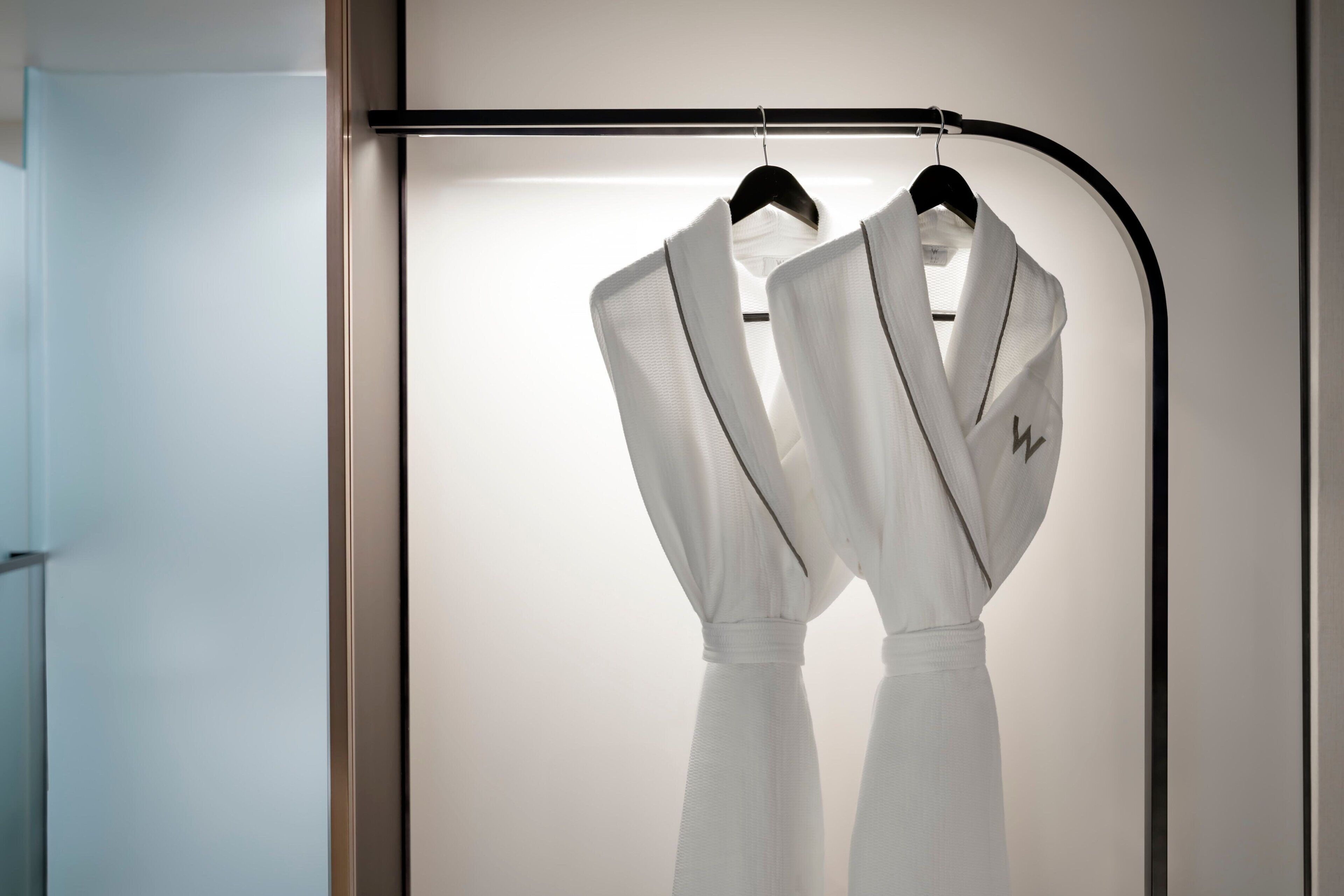 hypo-allergenic bedding, minibar, in-room safe, laptop workspace