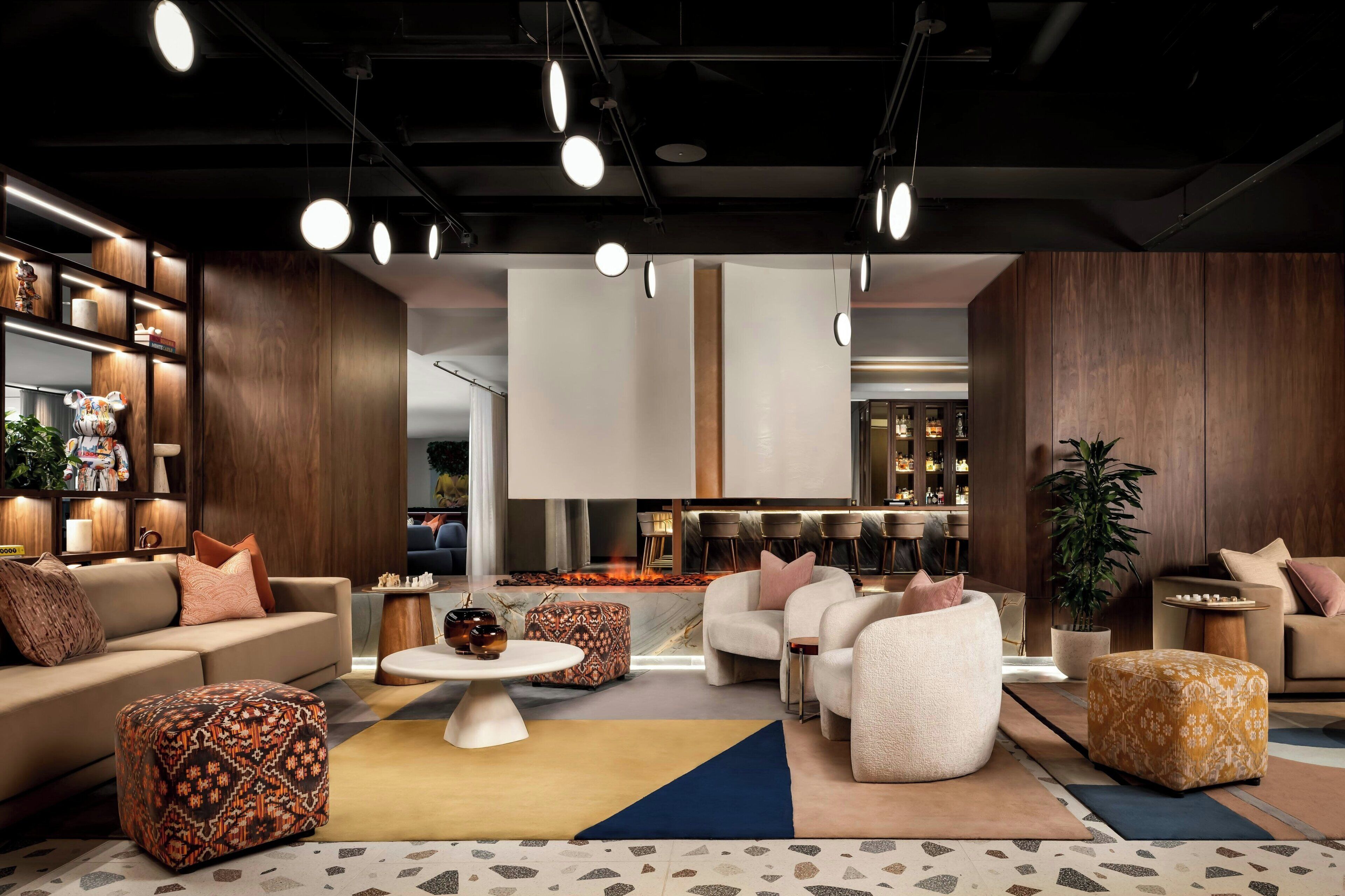 Check-in/check-out kiosk