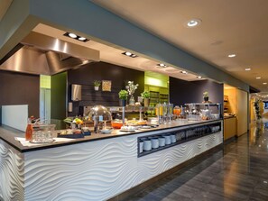Daily buffet breakfast for a fee