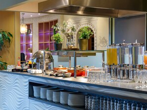 Daily buffet breakfast for a fee
