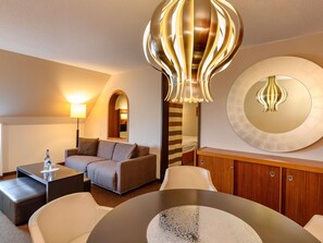 Hypo-allergenic bedding, minibar, in-room safe, desk - Mövenpick Hotel Egerkingen (Egerkingen)