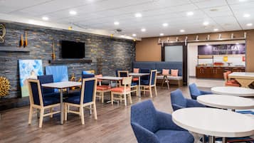 Coin salon dans le hall