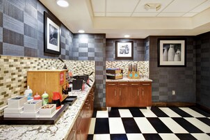 Desayuno completo incluido todos los días 