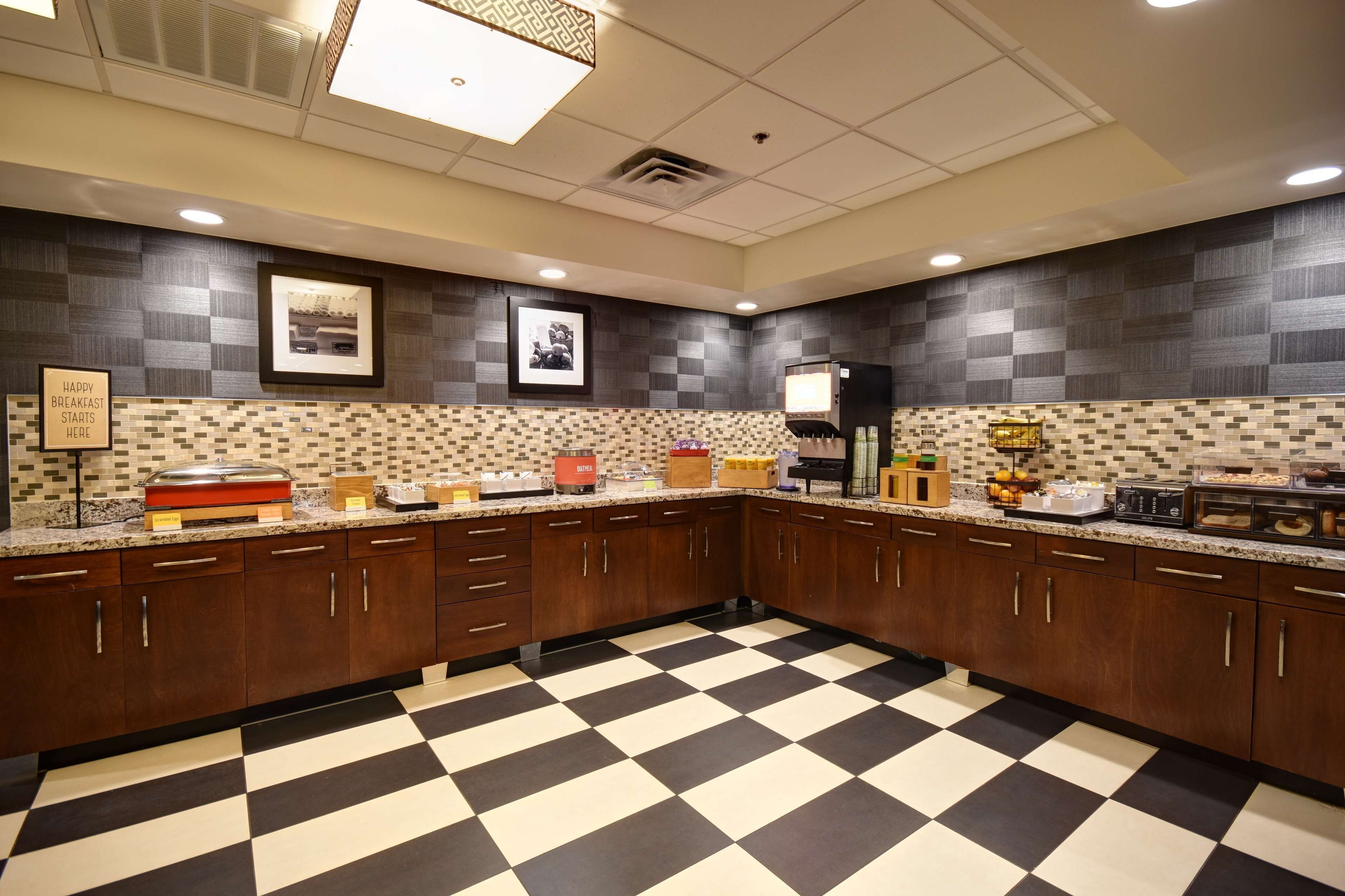 free daily full breakfast