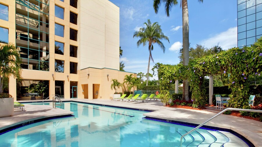 Hilton Boca Raton Suites