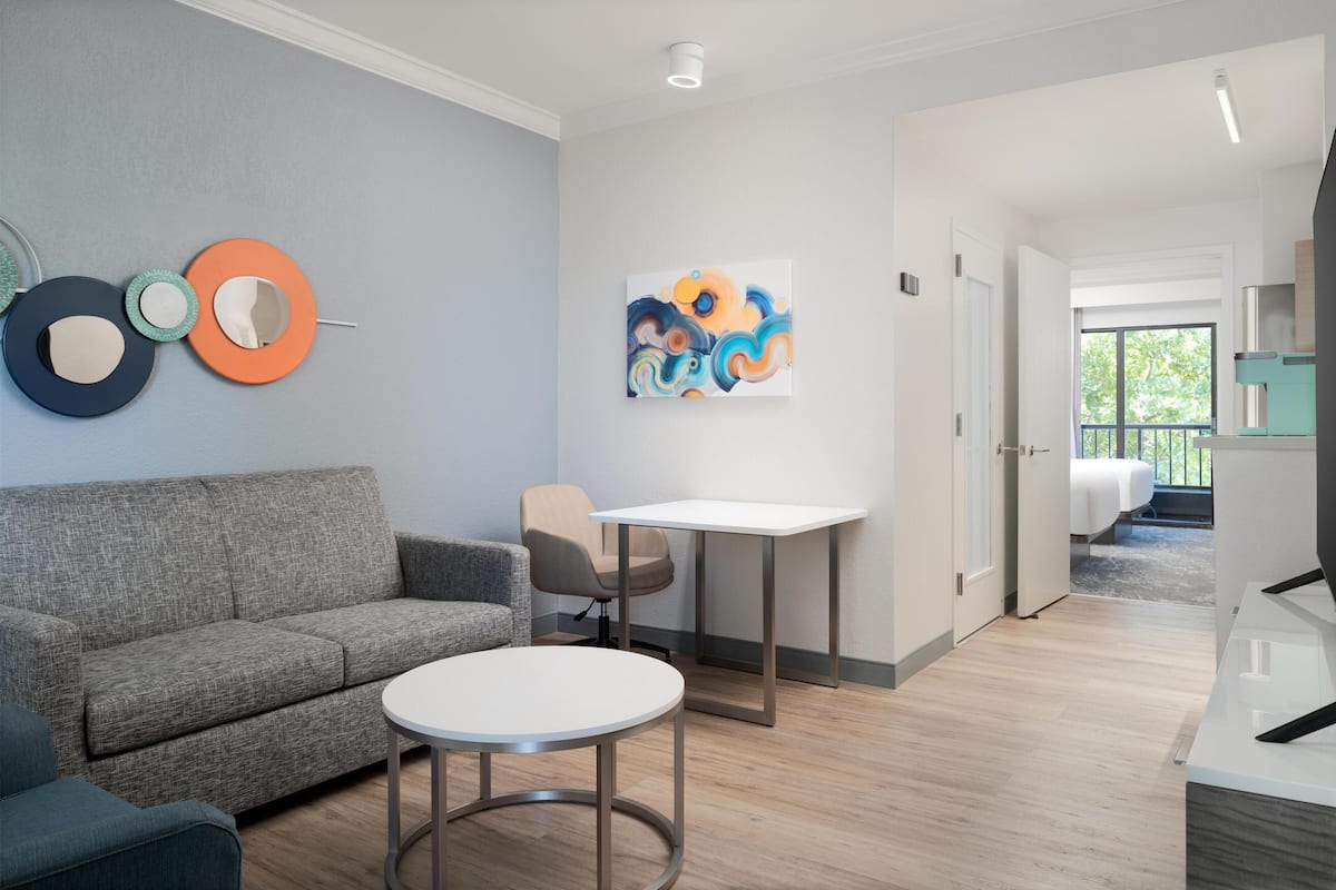 1 habitación y ropa de cama de alta calidad
