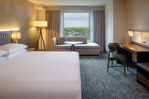 Zimmer, 1 King-Bett (High Floor)