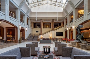 Lobby-Lounge