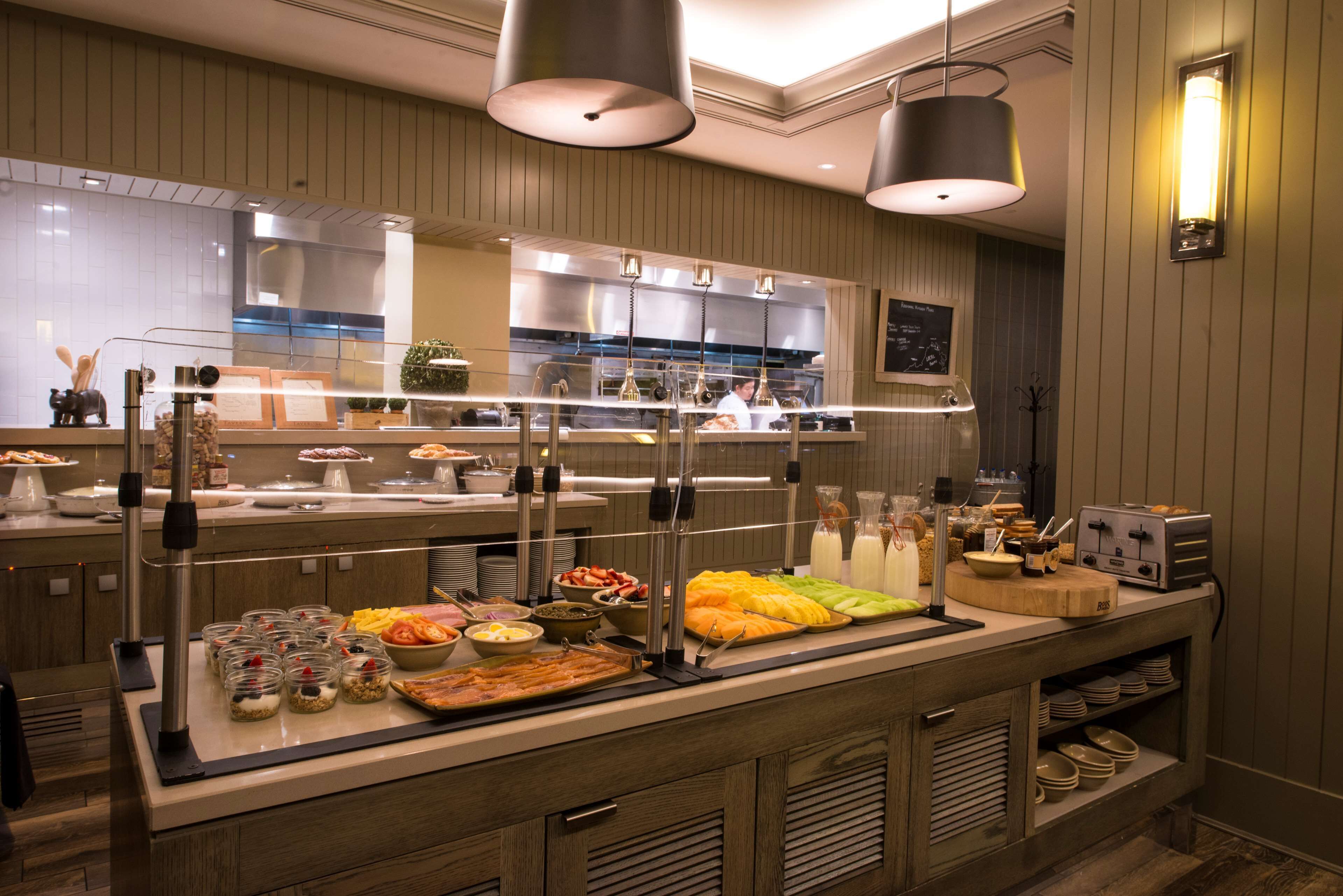 breakfast, lunch, dinner served; american cuisine