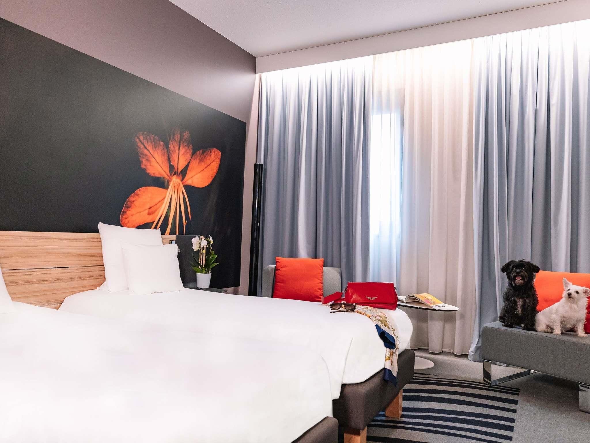 Superior Room, 2 Single Beds | Hypo-allergenic bedding, down duvets, minibar, in-room safe