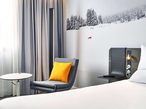 Hypo-allergenic bedding, down comforters, minibar, in-room safe