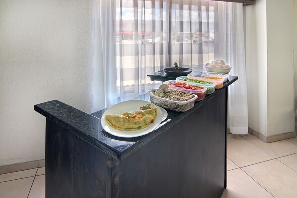Free daily cooked-to-order breakfast 