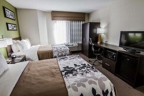 Habitación doble estándar, 2 camas matrimoniales, para no fumadores | Escritorio, tabla de planchar con plancha, camas extra y wifi gratis