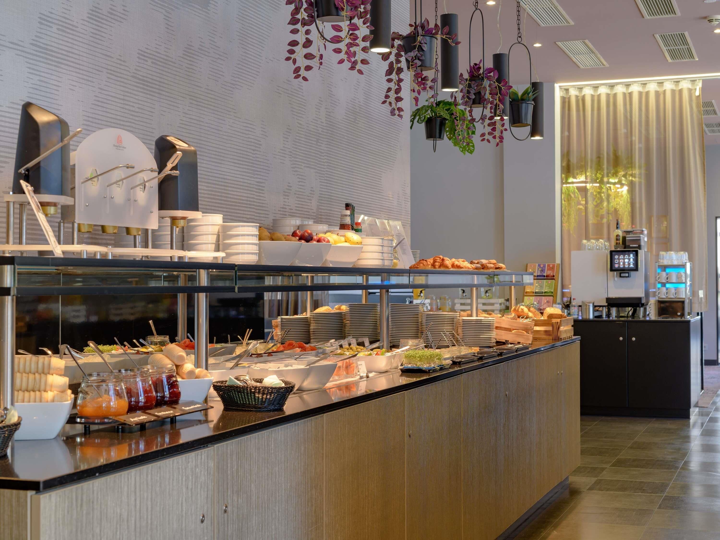 Tägliches Frühstücksbuffet gegen Gebühr