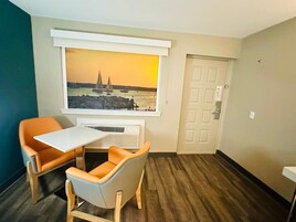 Superior Room, 1 King Bed, Non Smoking | Premium bedding, desk, blackout drapes, iron/ironing board