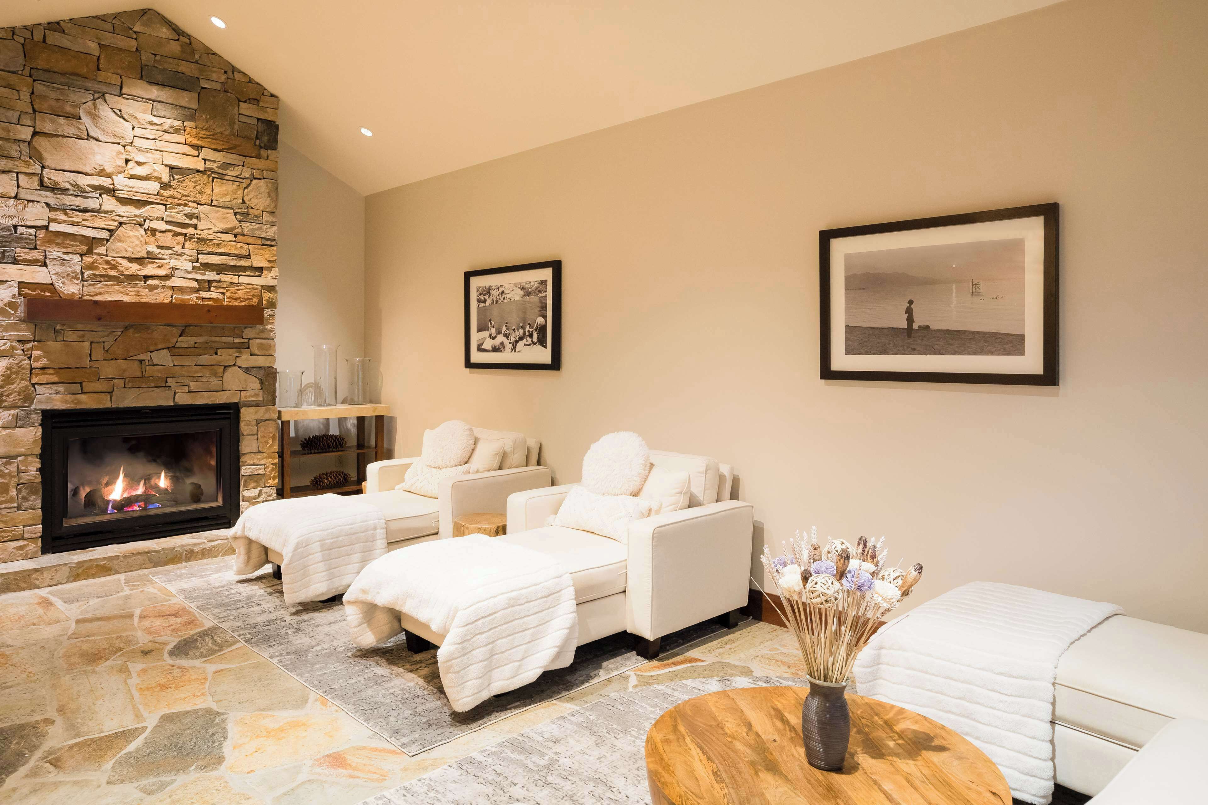 couples treatment room(s), sauna, steam room, body treatments