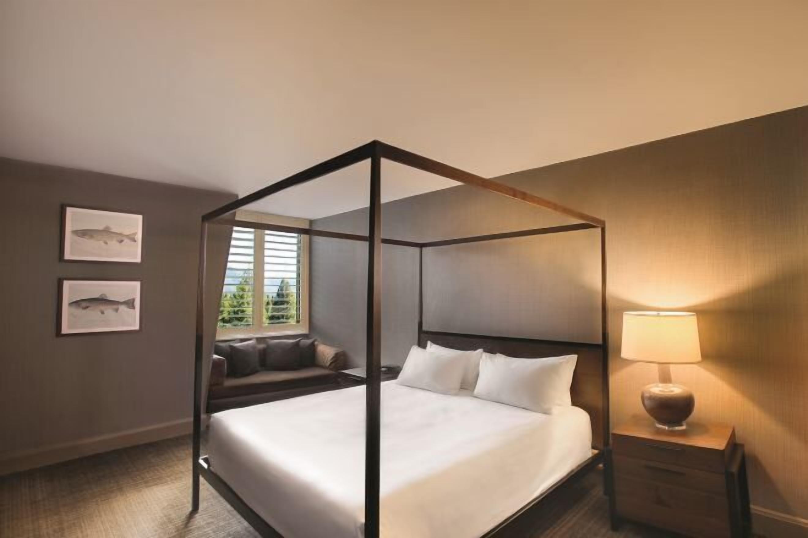 Couette en duvet d'oie, surmatelas, coffres-forts dans les chambres