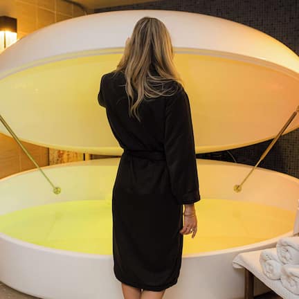 Couples treatment rooms, sauna, steam room, body treatments, body scrubs