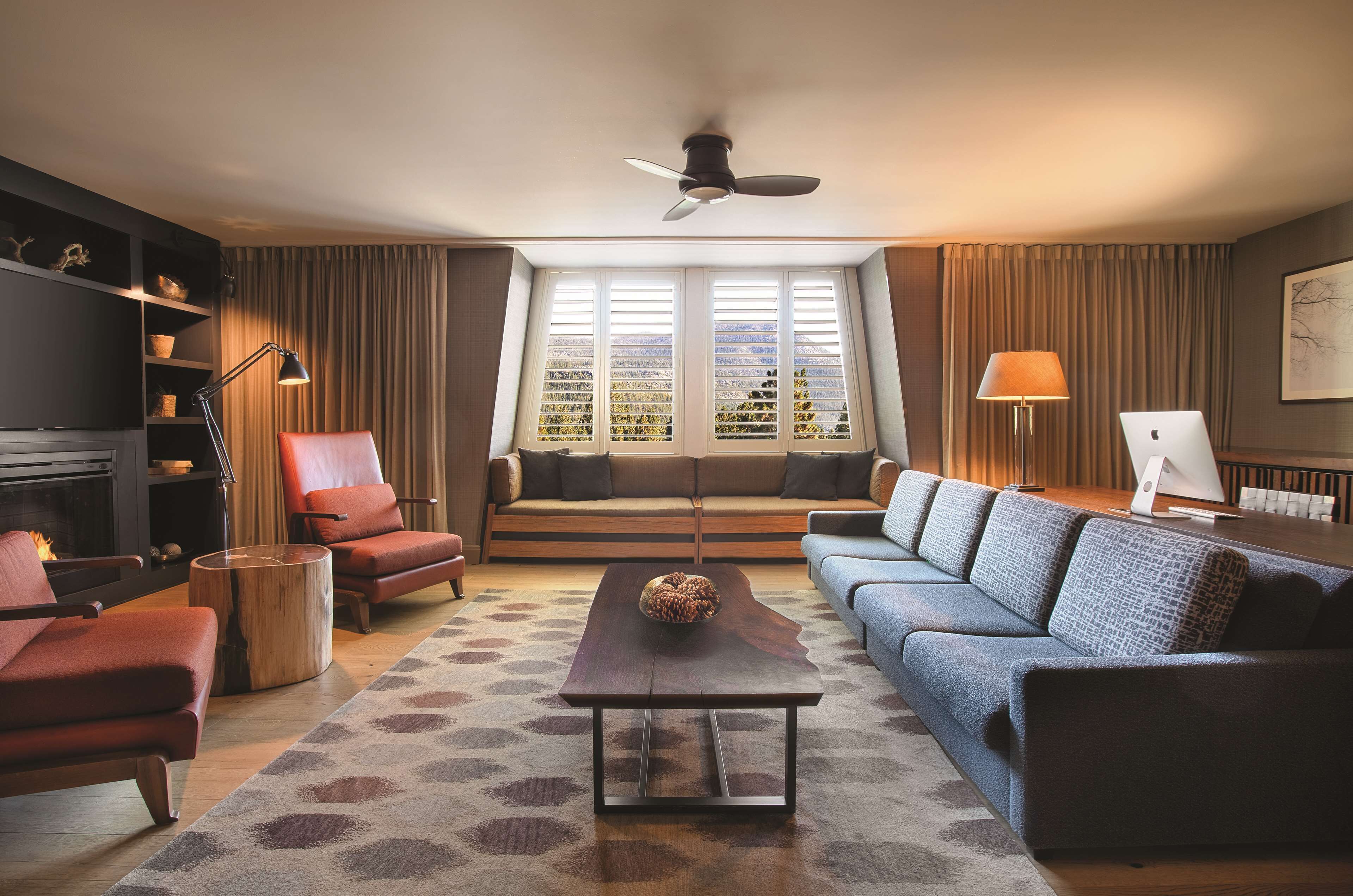 presidential ste | down duvets, pillow-top beds, in-room safe, desk