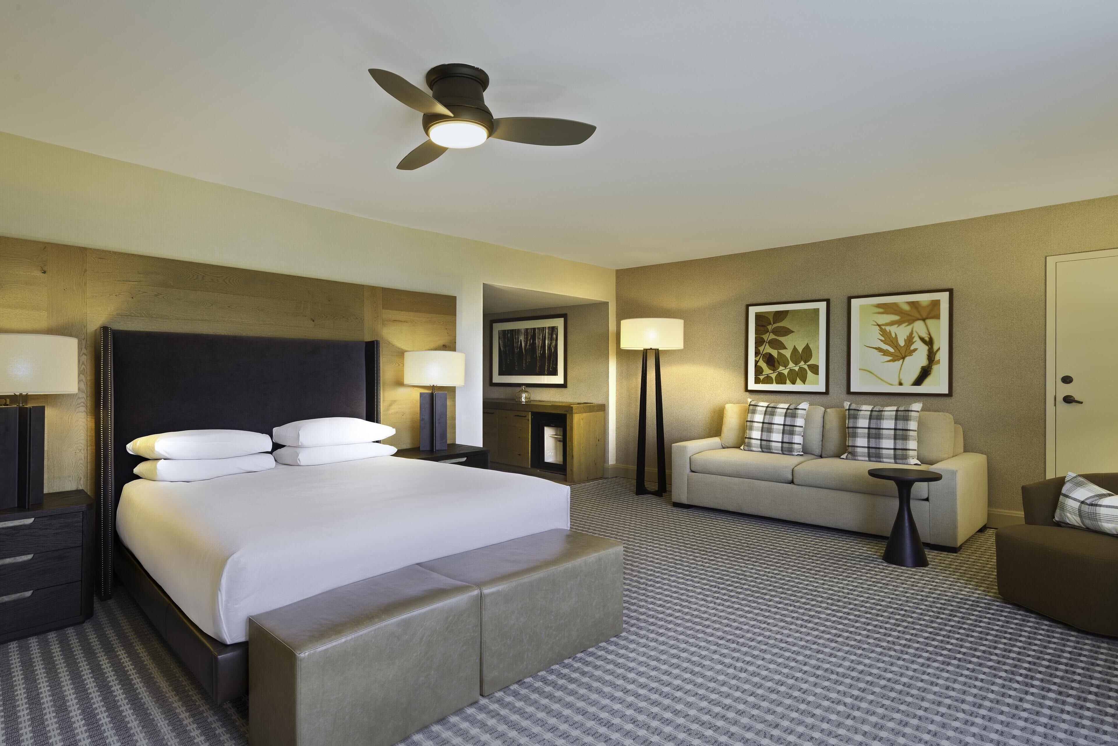 Junior Suite (Sugar Pine) | Down comforters, pillowtop beds, in-room safe, desk