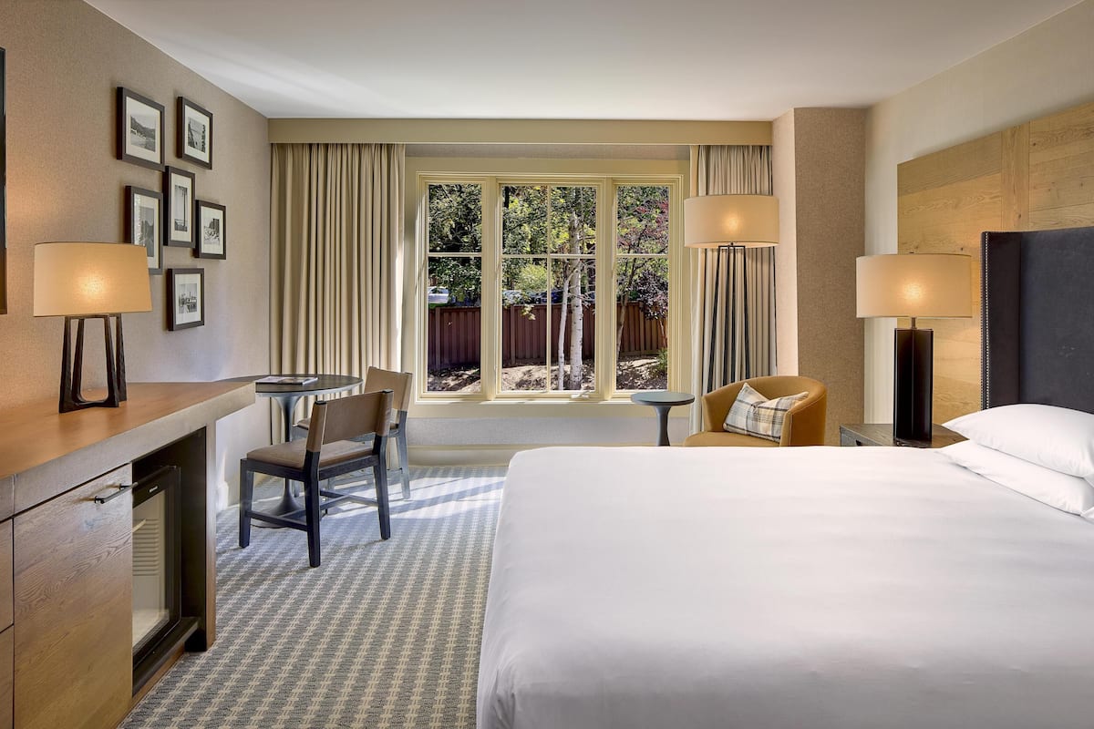 Room, 1 King Bed, Accessible (with Shower) | Down comforters, pillowtop beds, in-room safe, desk