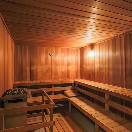 Couples treatment rooms, sauna, steam room, body treatments, body scrubs