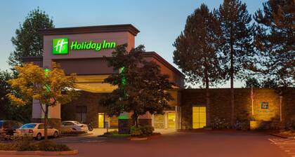 Holiday Inn Airport - Portland, an IHG Hotel