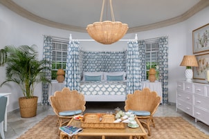 Camelot at the Great House | Hypo-allergenic bedding, minibar, in-room safe, individually decorated