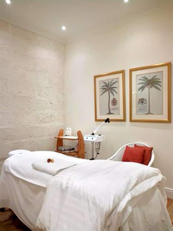 Body treatments, aromatherapy, deep-tissue massages, body wraps