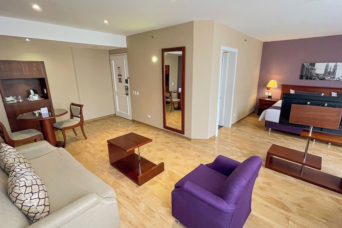 Superior Suite, 1 King Bed (Privilege room)