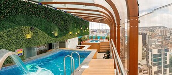 阿拉梅達基多美居飯店