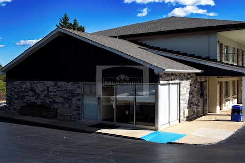 Brentwood Inn & Suites
